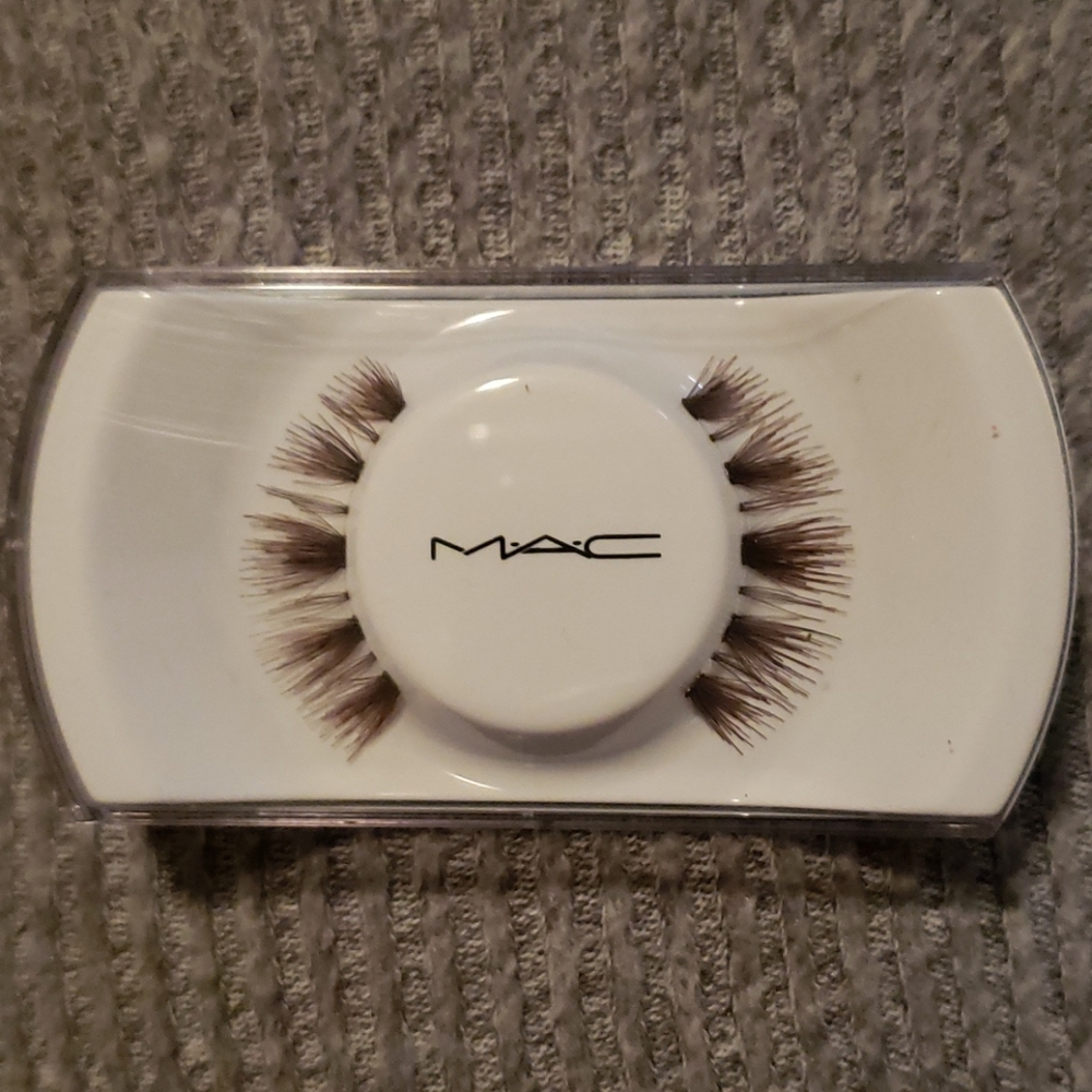 Lash bundle - Picture 4 of 4